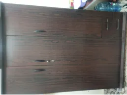 دولاب 3 ضلفة للبيع بسعر مغري