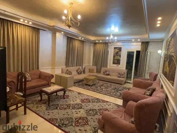 شقة إيجار فاخرة بالحي الثالث شرق بالشروق خلف كمبوند الباتيو 5