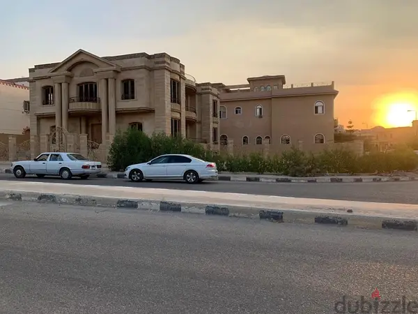 فيلا منفصلة فاخرة للبيع في القاهرة - أول سكن