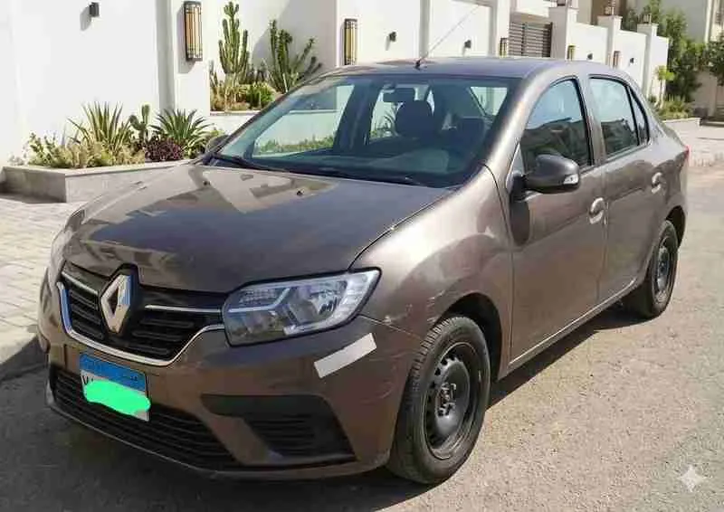 سيارة رينو لوجان 2022