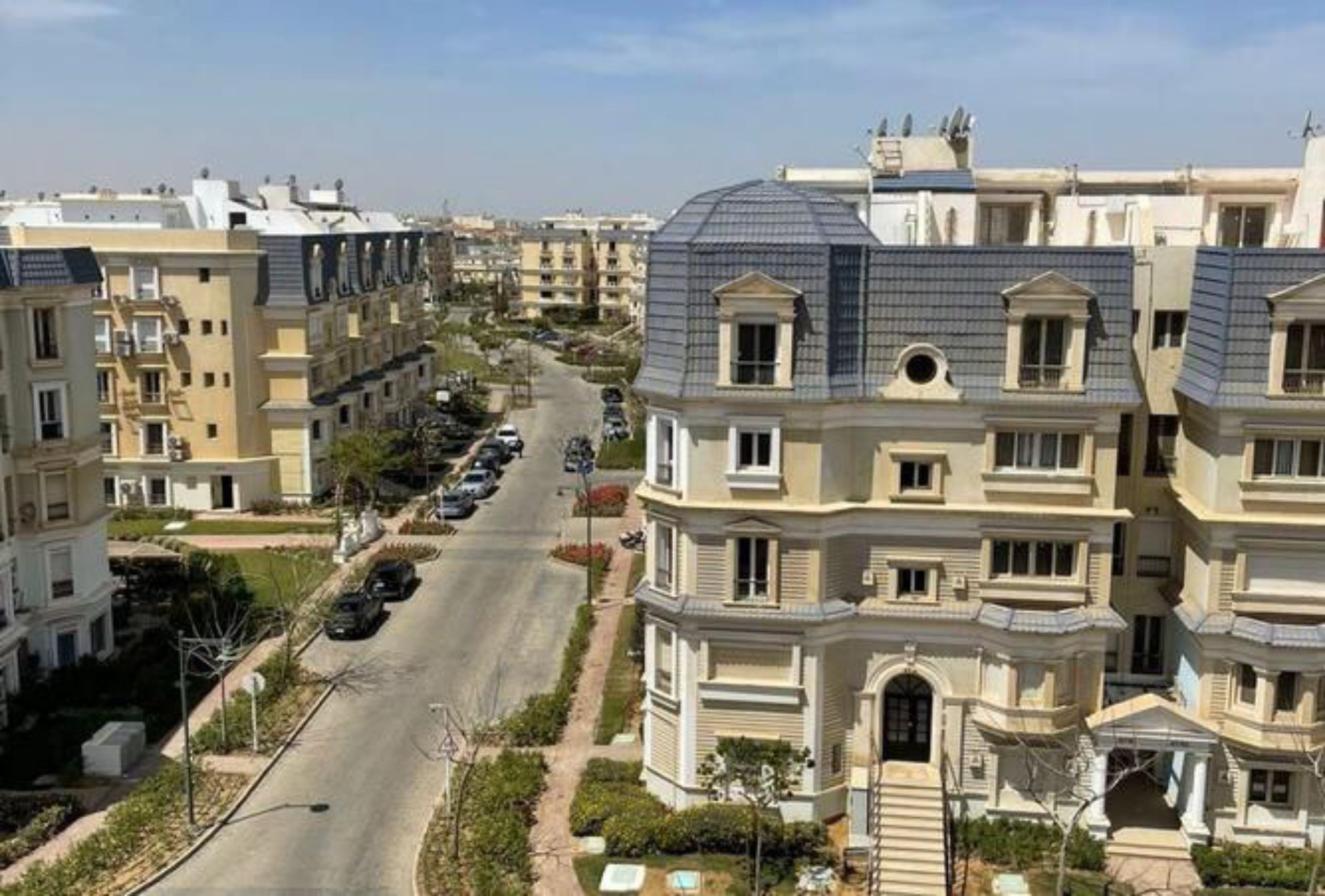 شقق للبيع 3 غرف 140م السادس من أكتوبر تشطيب كامل