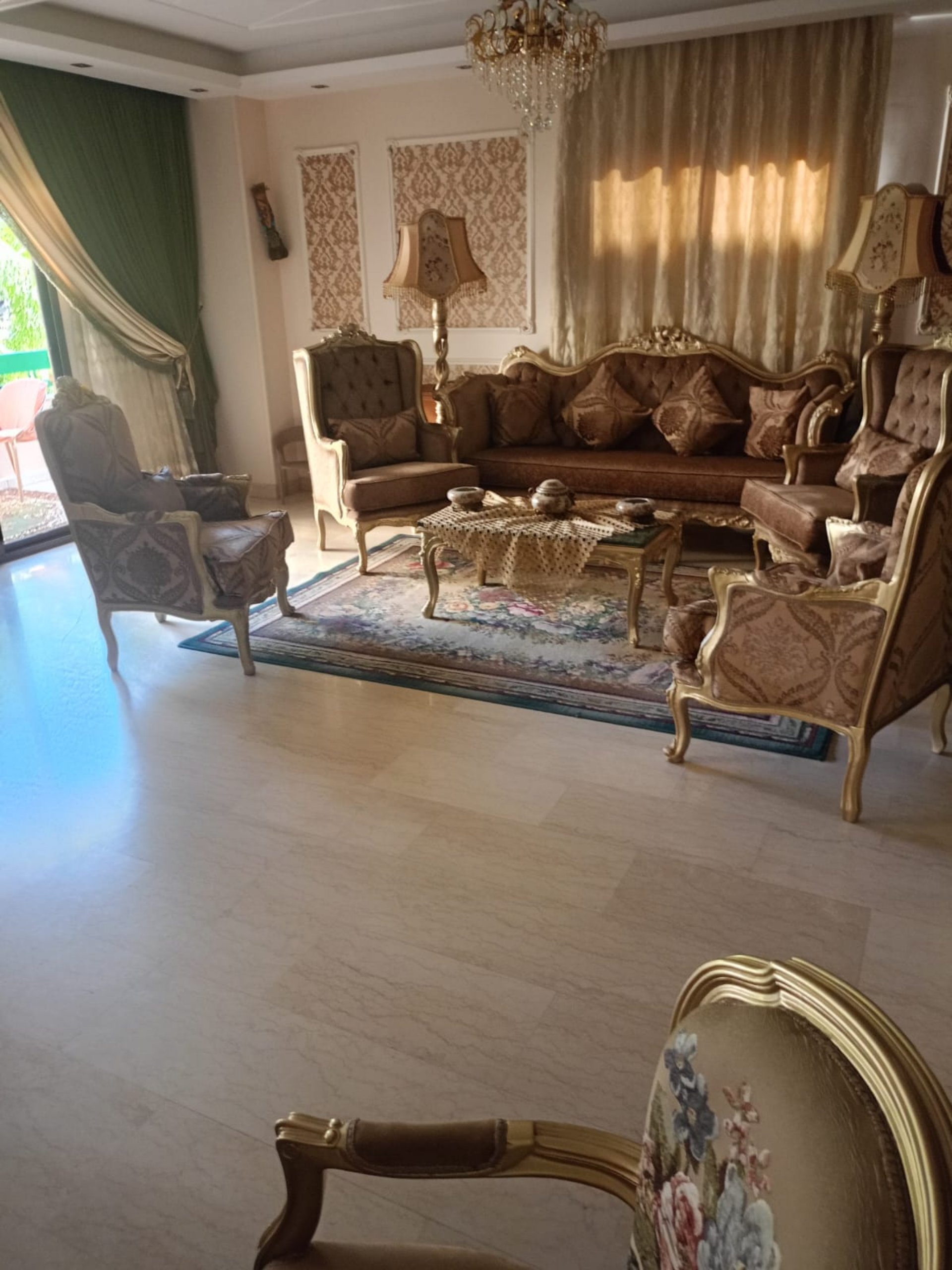 شقق للايجار 3 غرف 175م مدينة نصر تشطيب كامل